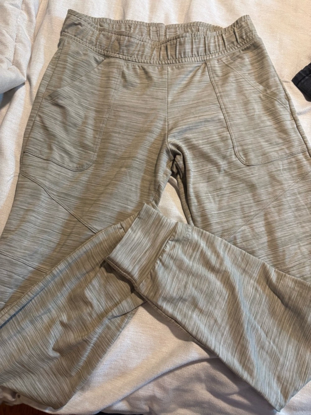 Fleo Joggers
